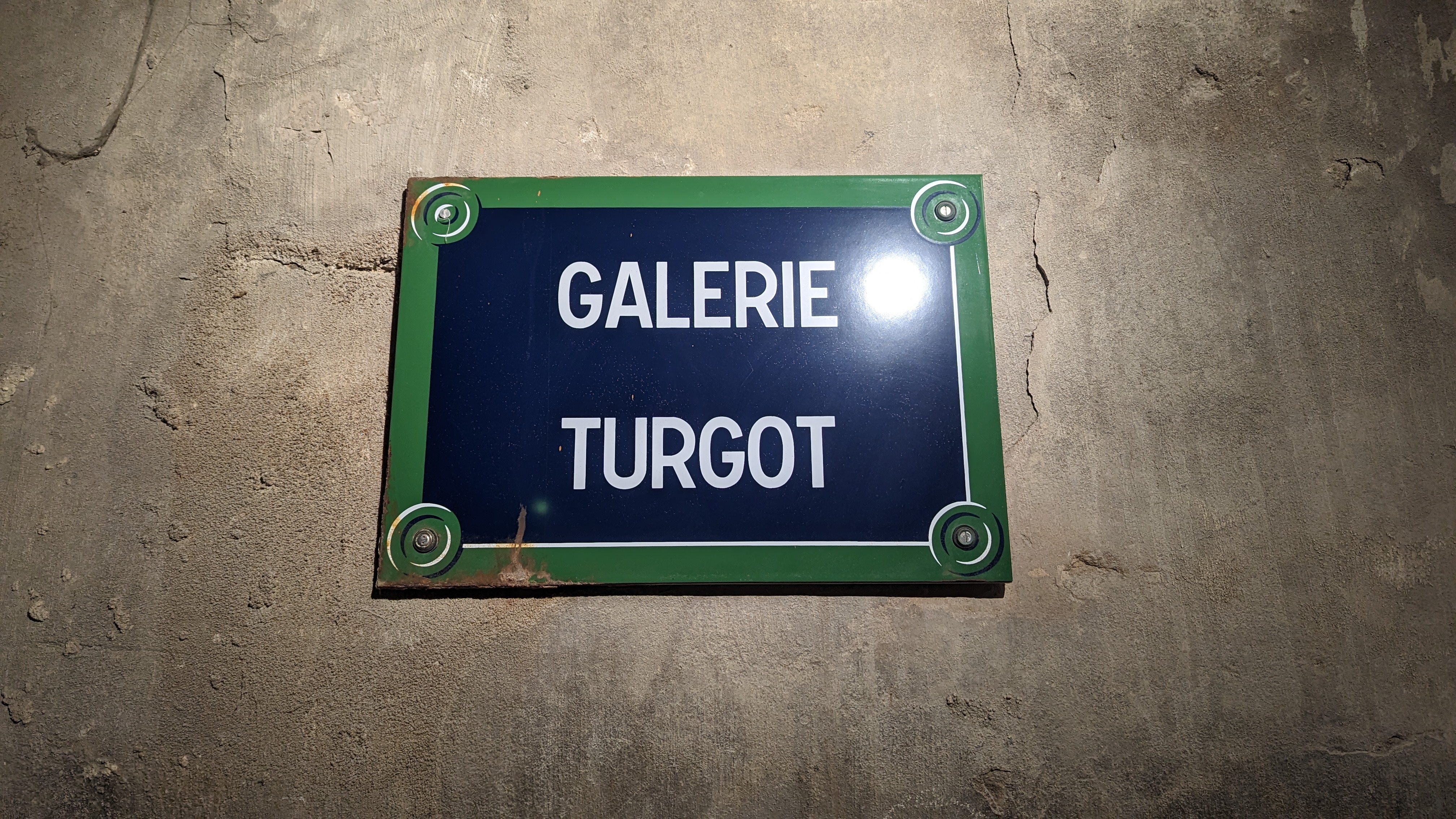 A street sign reading "Galerie Turgot".